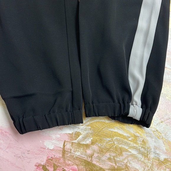 A New York black and white striped side jumping romper M - Picture 5 of 8